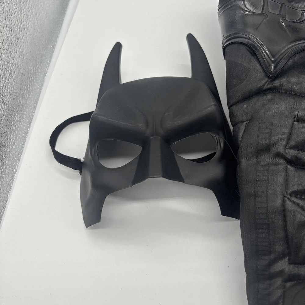Boys Batman The Dark Knight Muscle Chest Halloween Costume Medium‎ 8 To 10